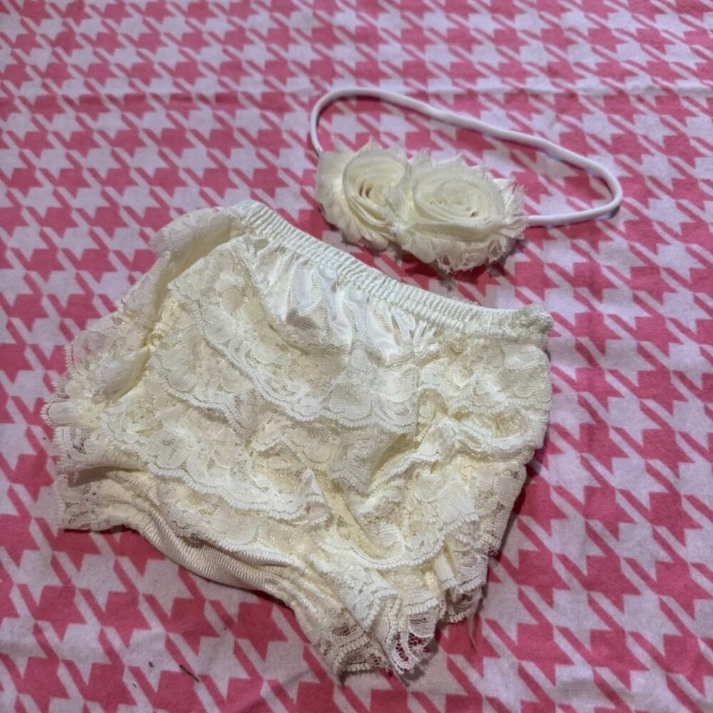 Ivory Lace Ruffle Bottom Bloomers